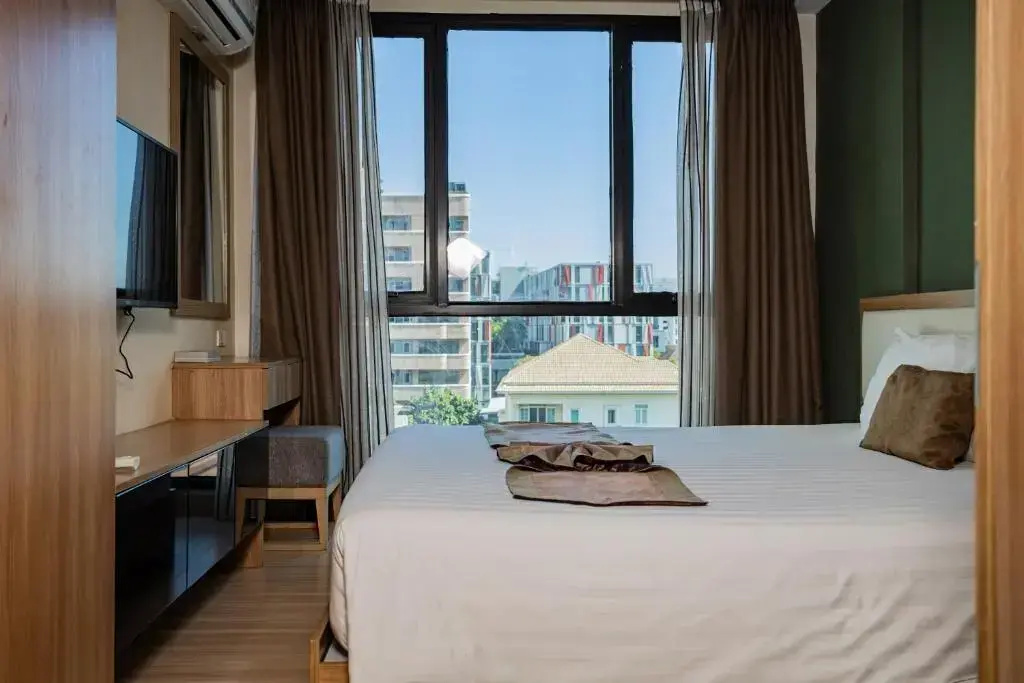 Ramada Tenn Ekamai