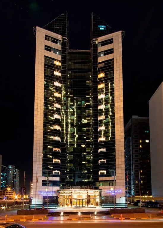 Golden Tulip Media Hotel
