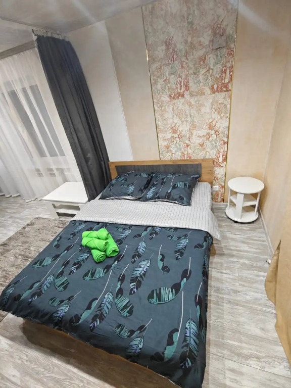 Апартаменты Комарова 13б