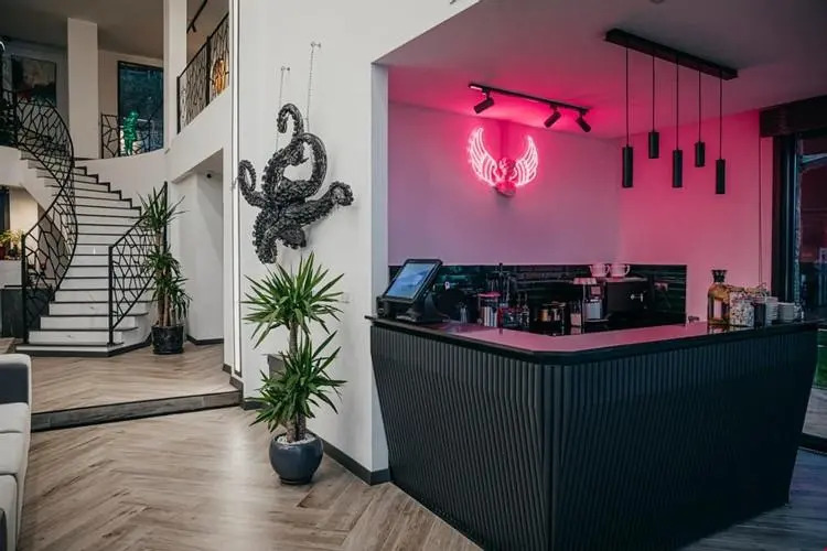 Cathan Art Hotel