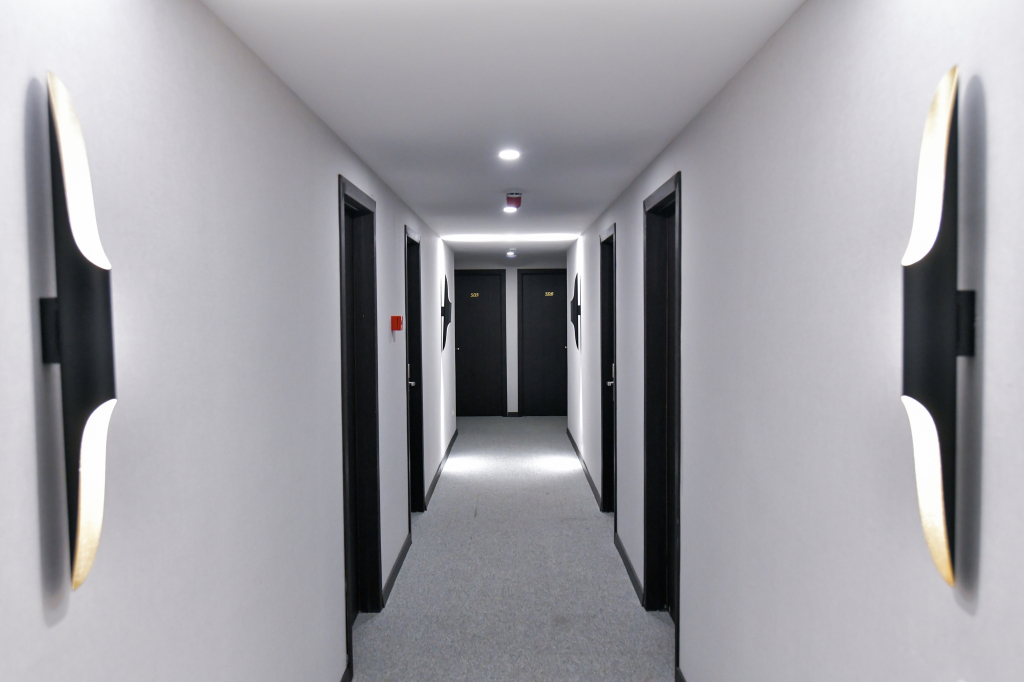 Отель West Inn Georgia
