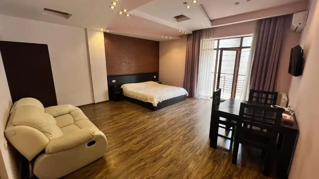 Hotel Grand Hills