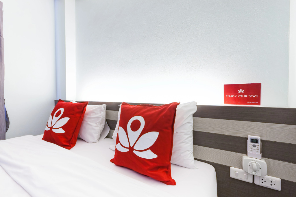 Отель ZEN Rooms Patong Soi Chuwong