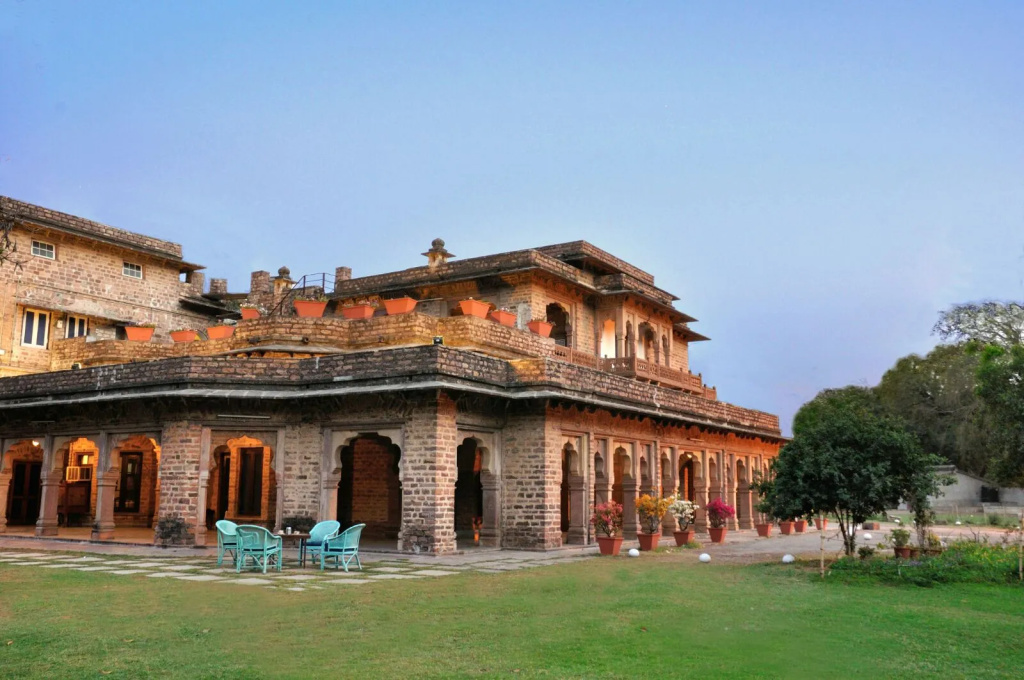 Отель Sukhdham Kothi