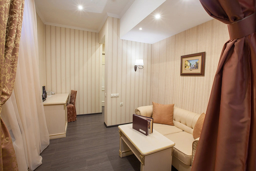 Отель на Казачьем
