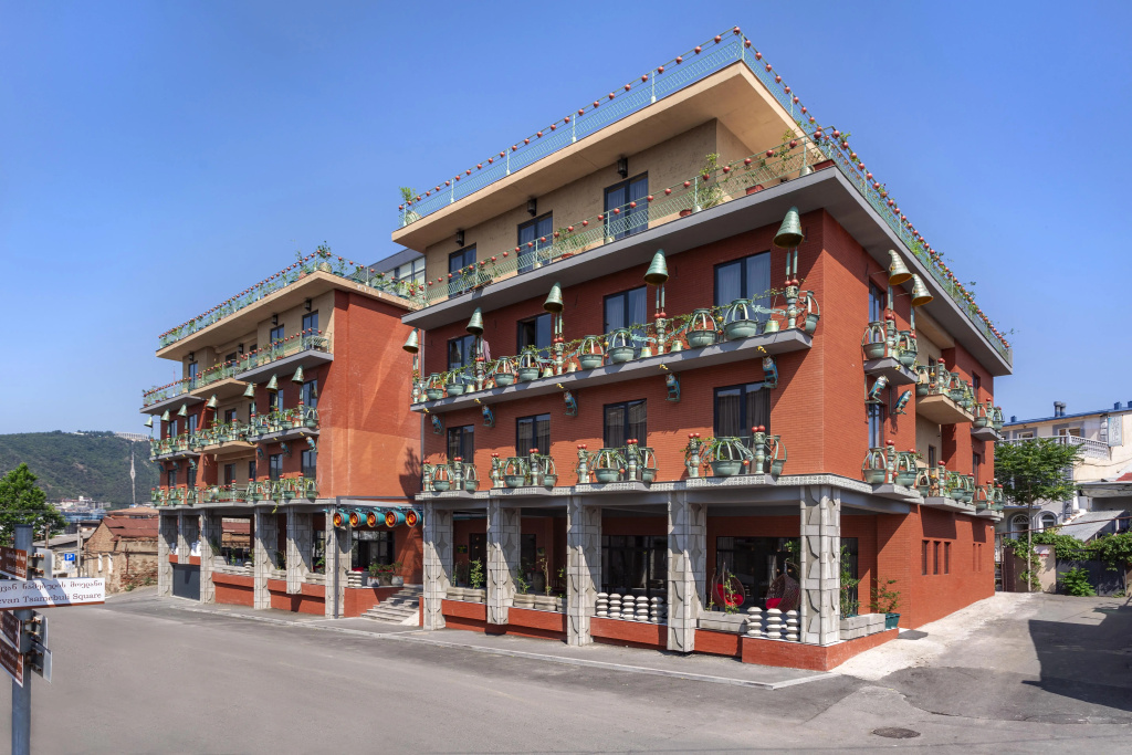 Brim Hotel