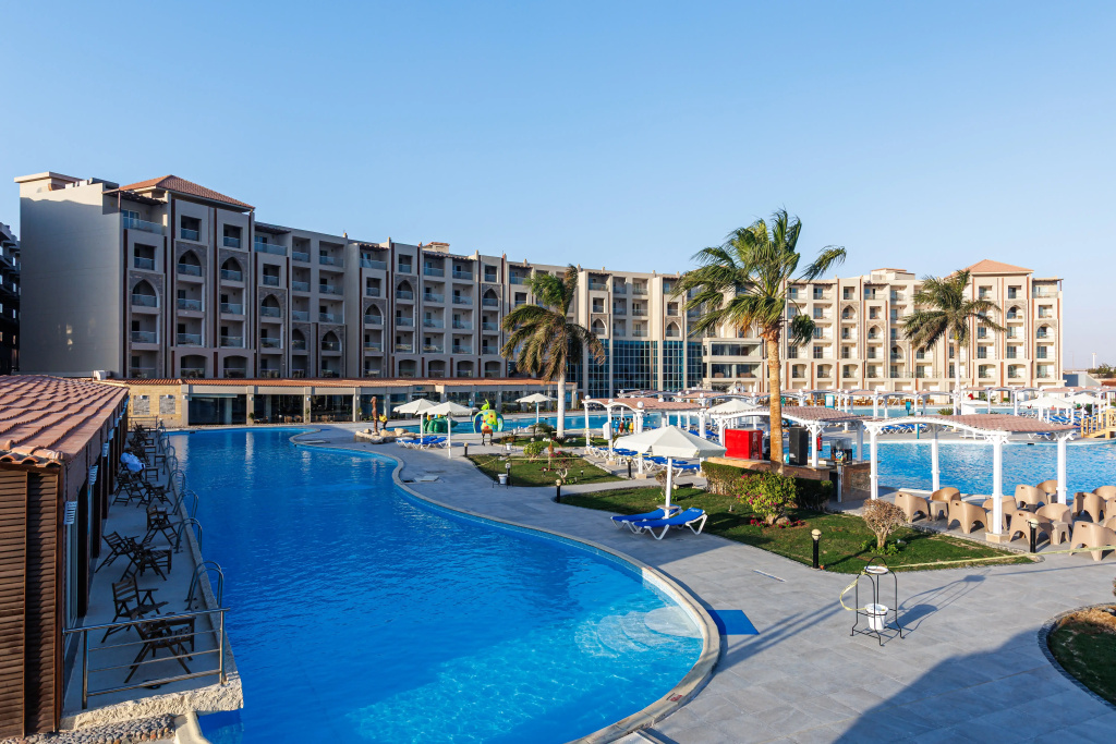 Sunrise Alora Aqua Park Resort