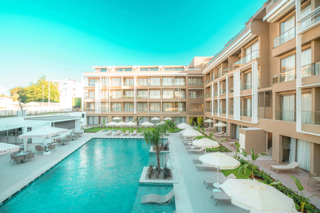 Prive Side Suite & Spa Hotel