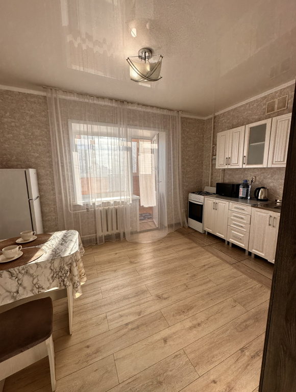 Квартира Назарбаева 2/3