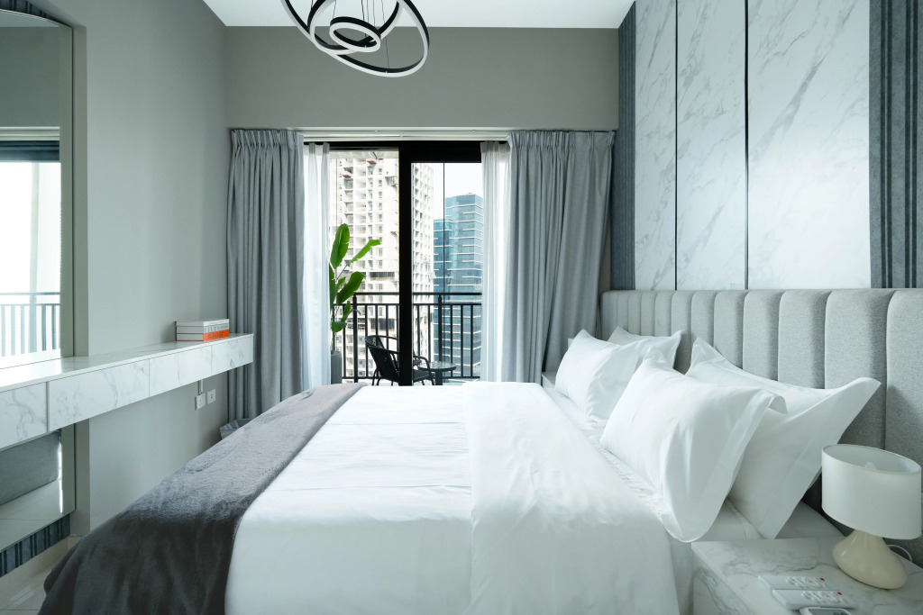 Апартаменты Keyrock Living Dubai Skyline & Pool Access