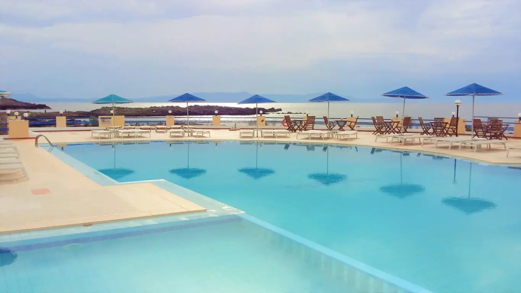 Отель Zorbas Beach Village