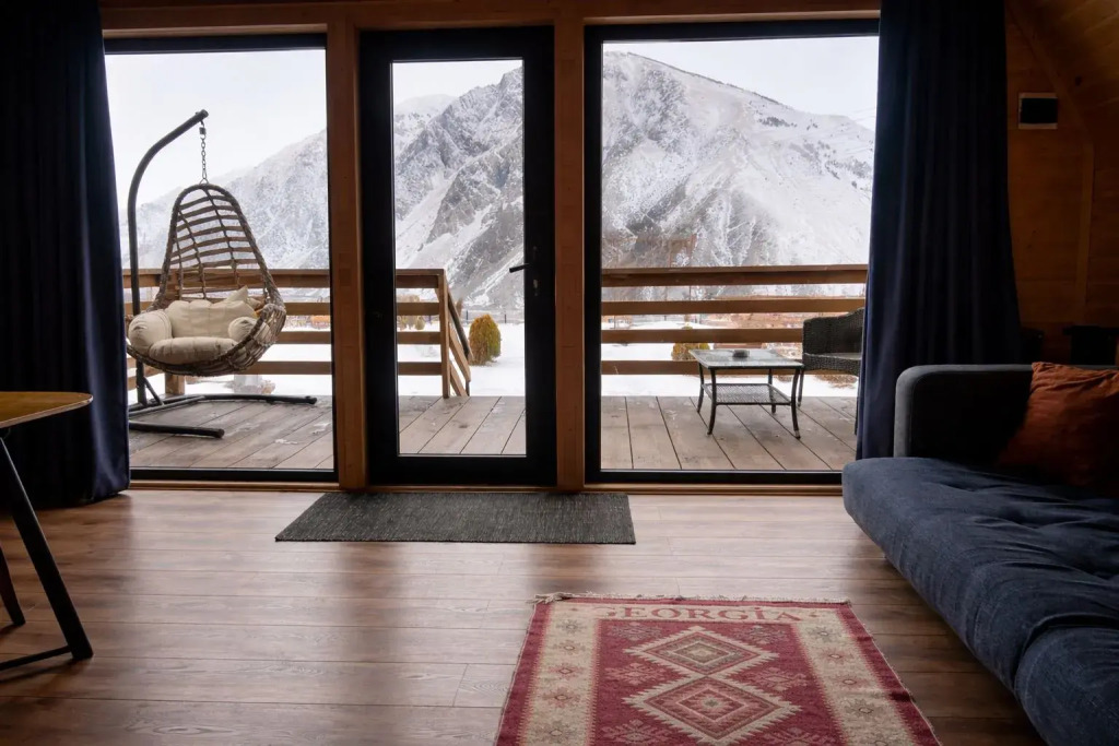 Шале Kazbegi Spa Resort Cottages