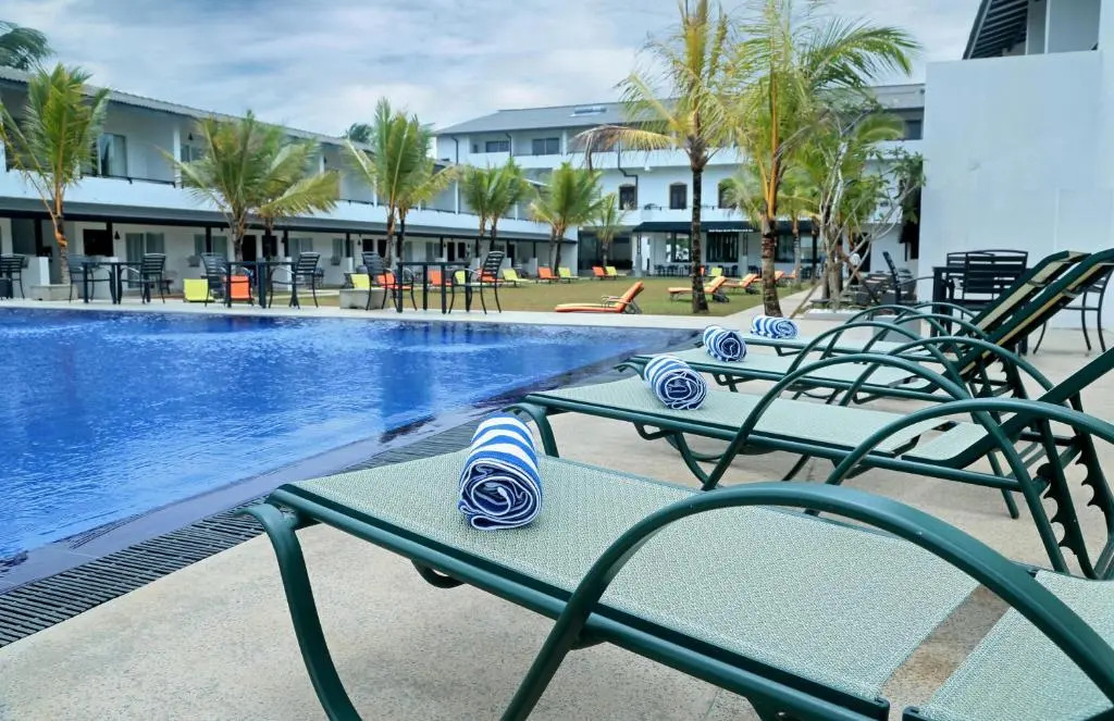 Курортный Отель Coco Royal Beach Resort