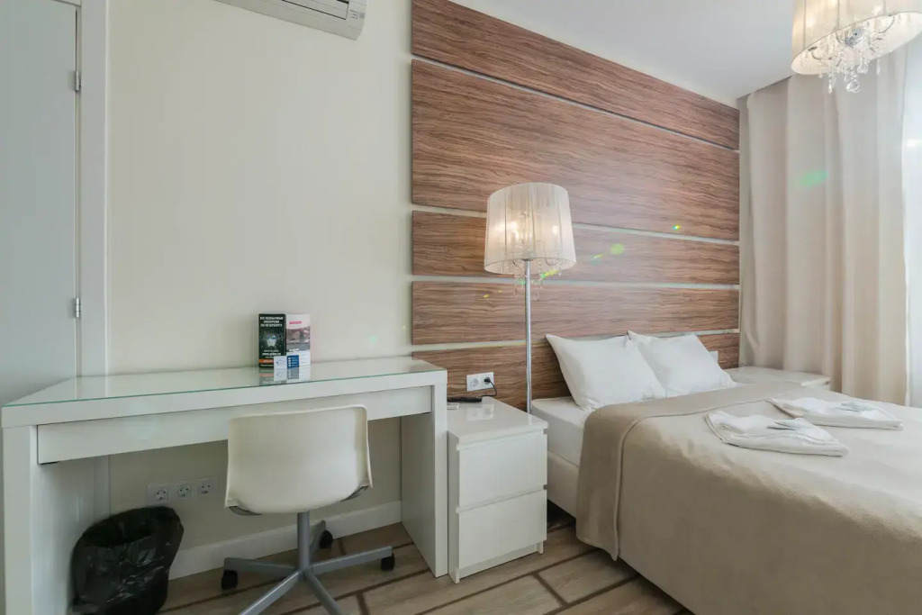Perfect 5 Room For Groups Of 12 Apartments