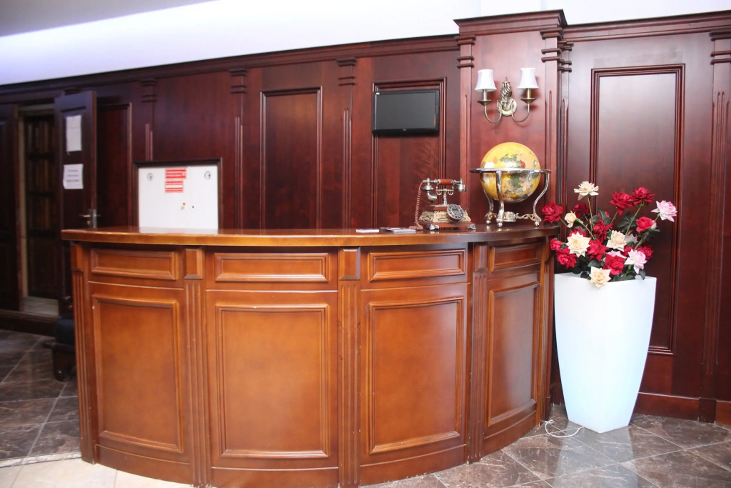 River Hotel Bars