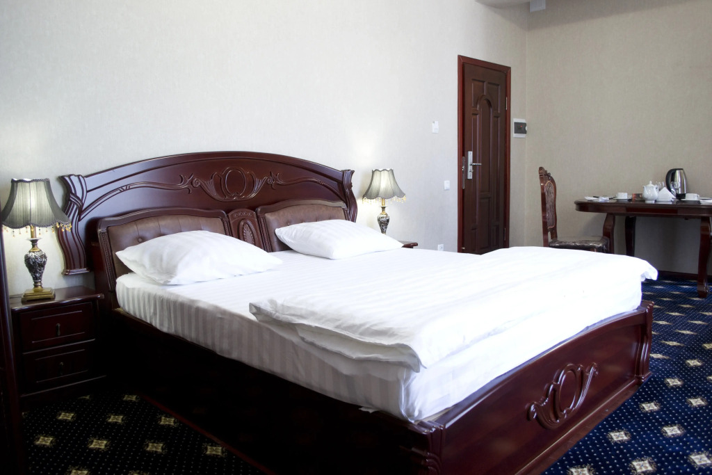 Bokhtariyon Hotel