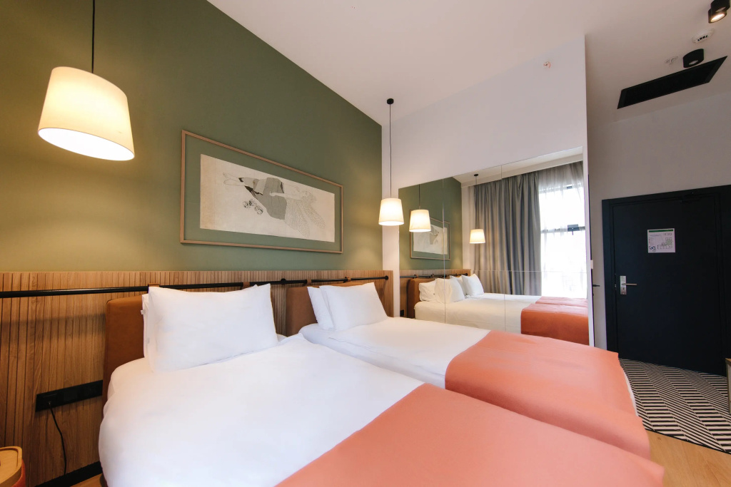 Отель Hotel 21