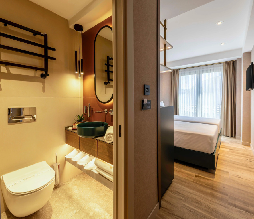 Emilion Hotel