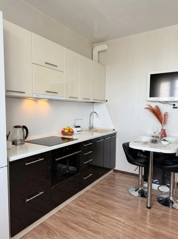 Na Bagrationa 8 Flat
