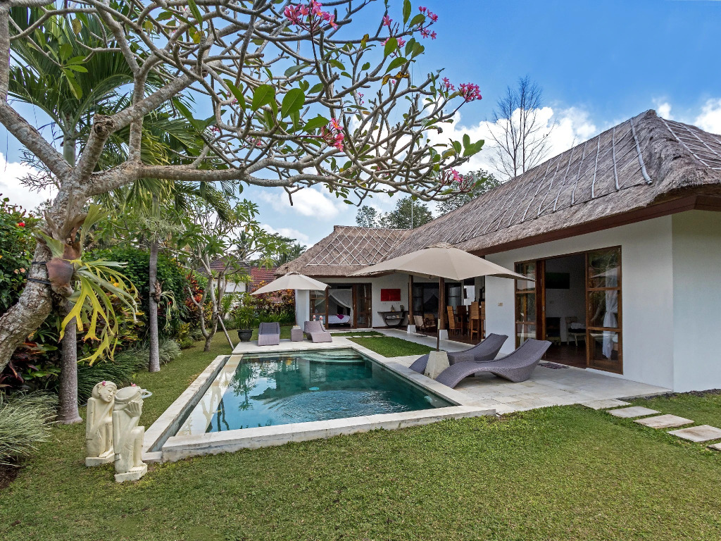 Villa Candi Kecil Tiga by Villa Finder