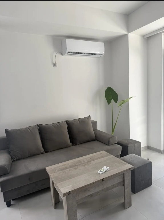 Квартира White 47
