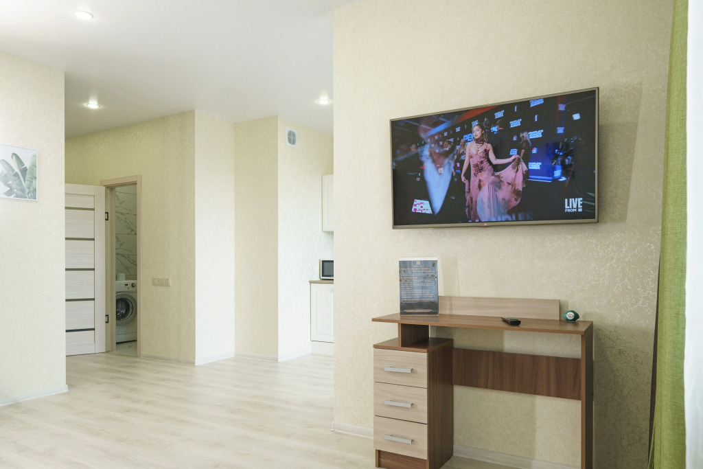 Апартаменты Hotel Home на Проспекте Ленина 144
