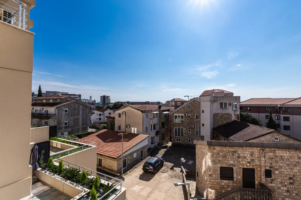Апартаменты Contemporary Retreat in Bečići