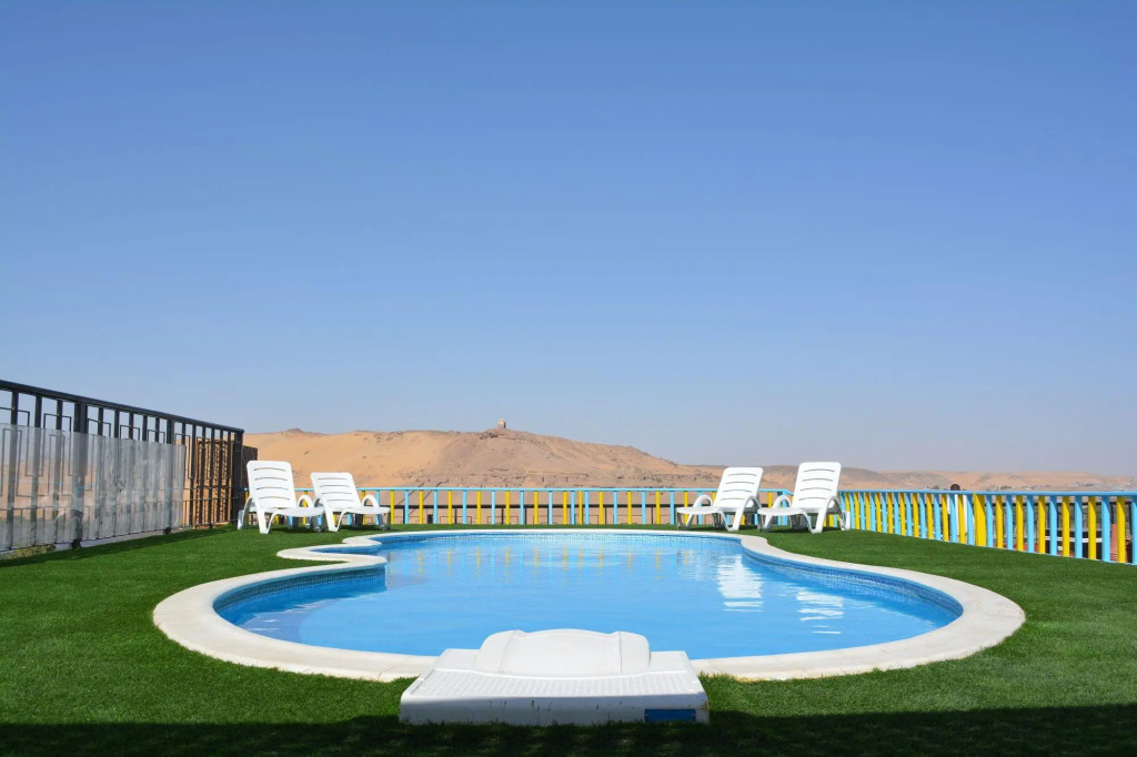 Отель Aswan Plaza Corniche
