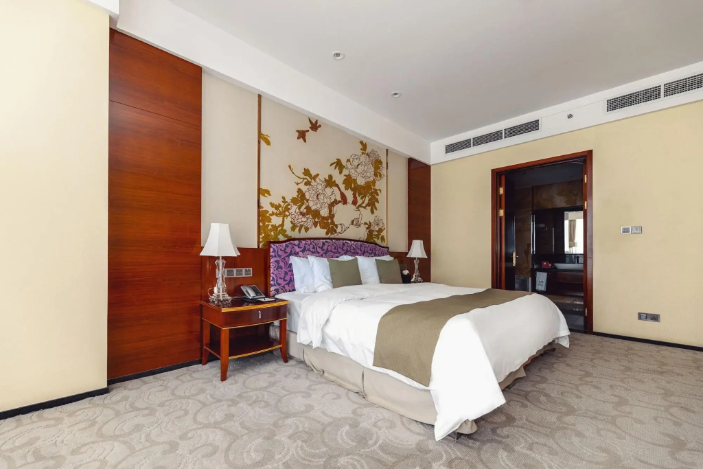Отель Hotels & Preference Hualing Tbilisi