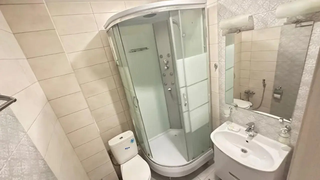 Квартира на Адоратского