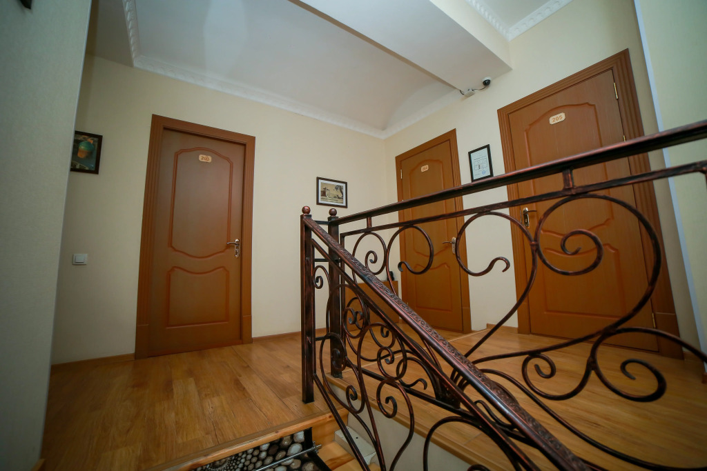 Rayhon Hotel