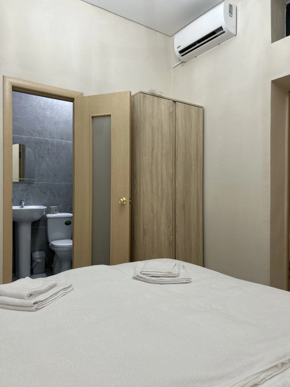 Aaron Mini-Hotel