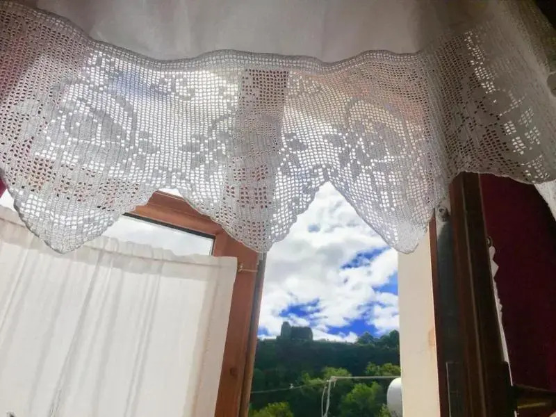 Отель Bineri