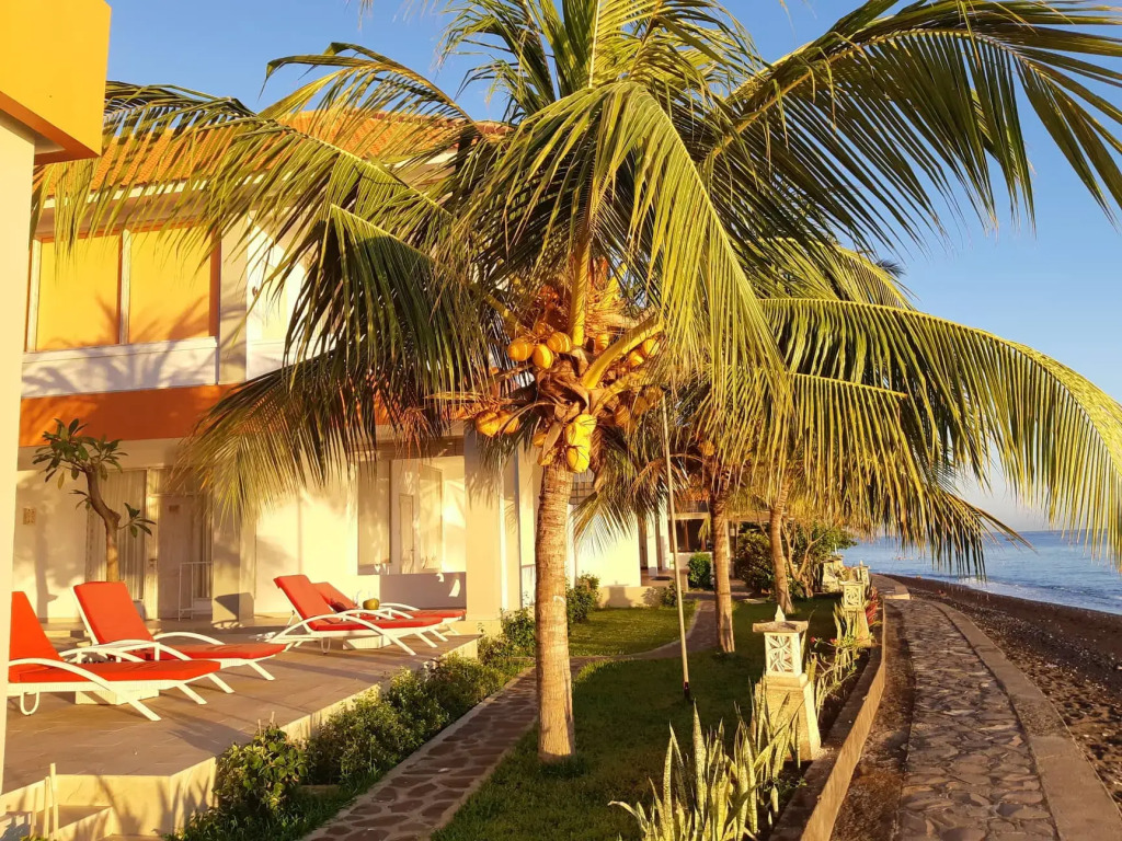 Отель Bondalem Beach Club