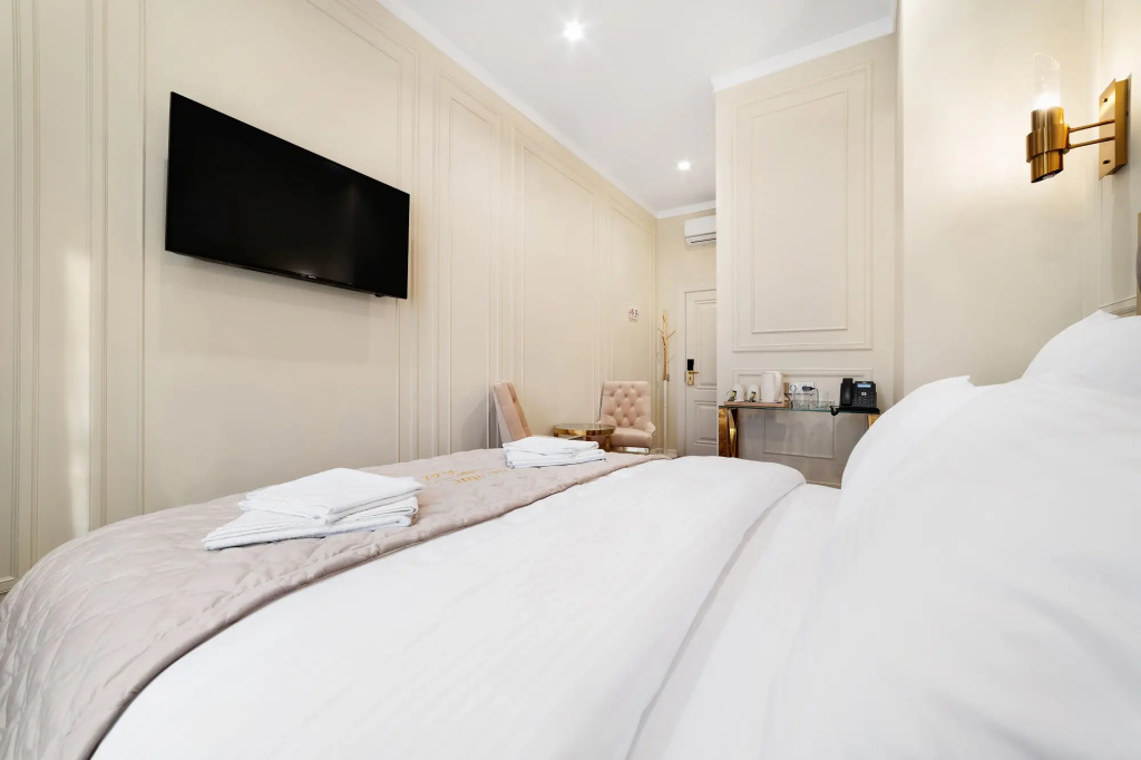 LeMar Hotel