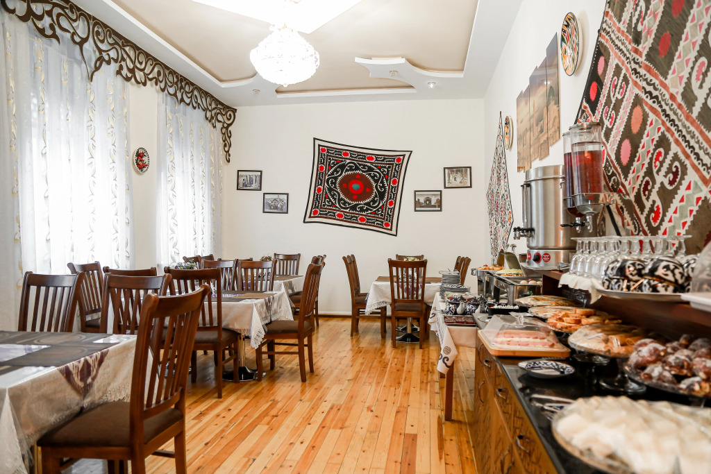 Rayhon Hotel