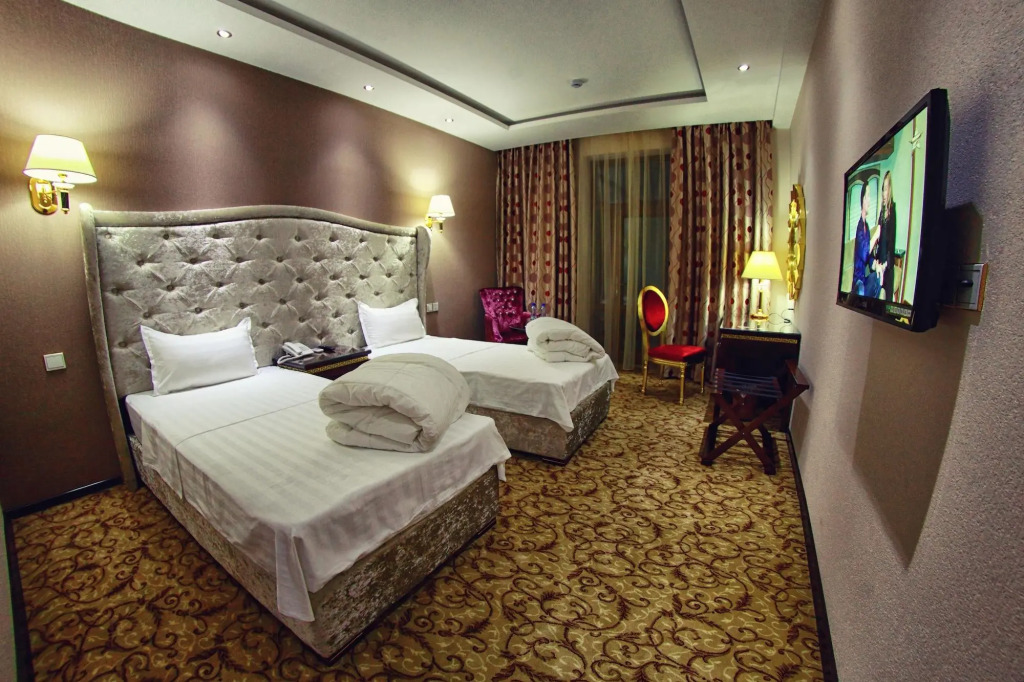 Emirhan Hotel