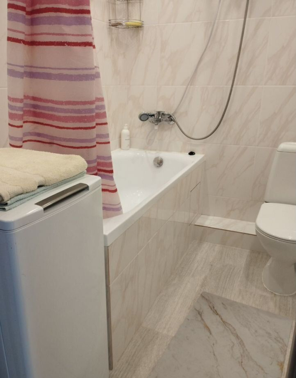 Квартира на Второй Космической 5