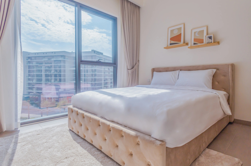 Elite LUX Holiday Homes - Upscale & Stylish 2BR Dubai Hills