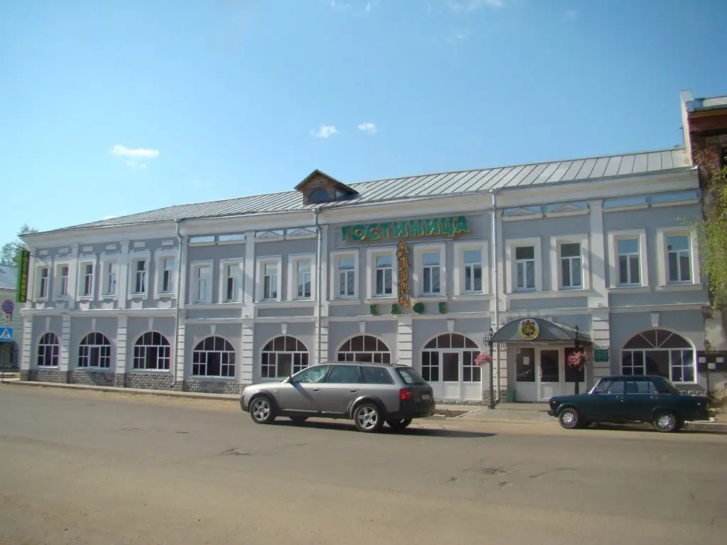 Отель Лионъ
