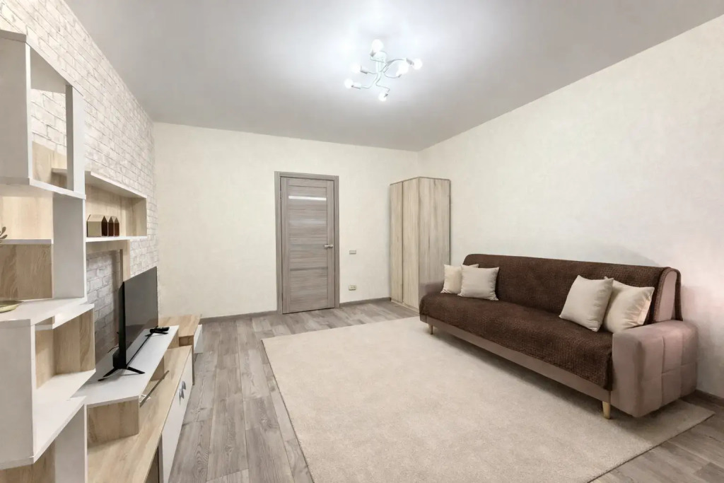 Квартира светлая просторная (65 м²) с дизайнерским интерьером