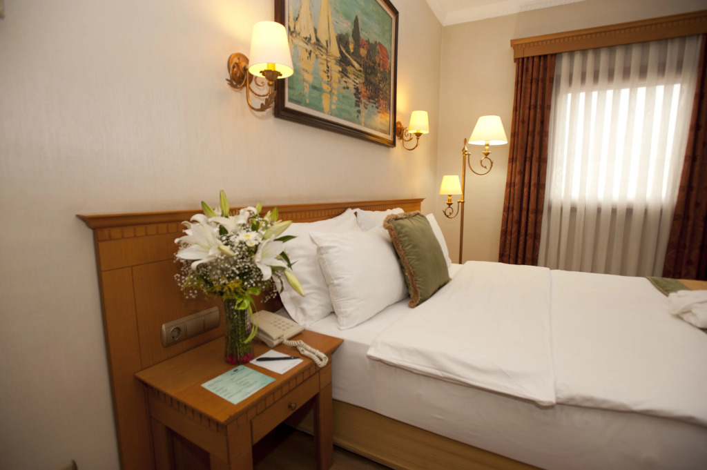 Usta Park Hotel