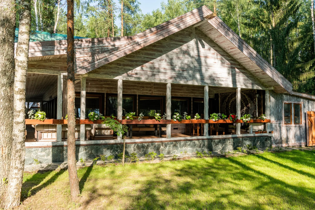 Бусел Кантри клуб