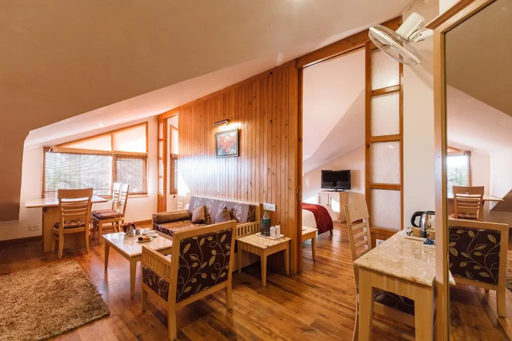 Hotel Willow Banks, Mall Road Shimla