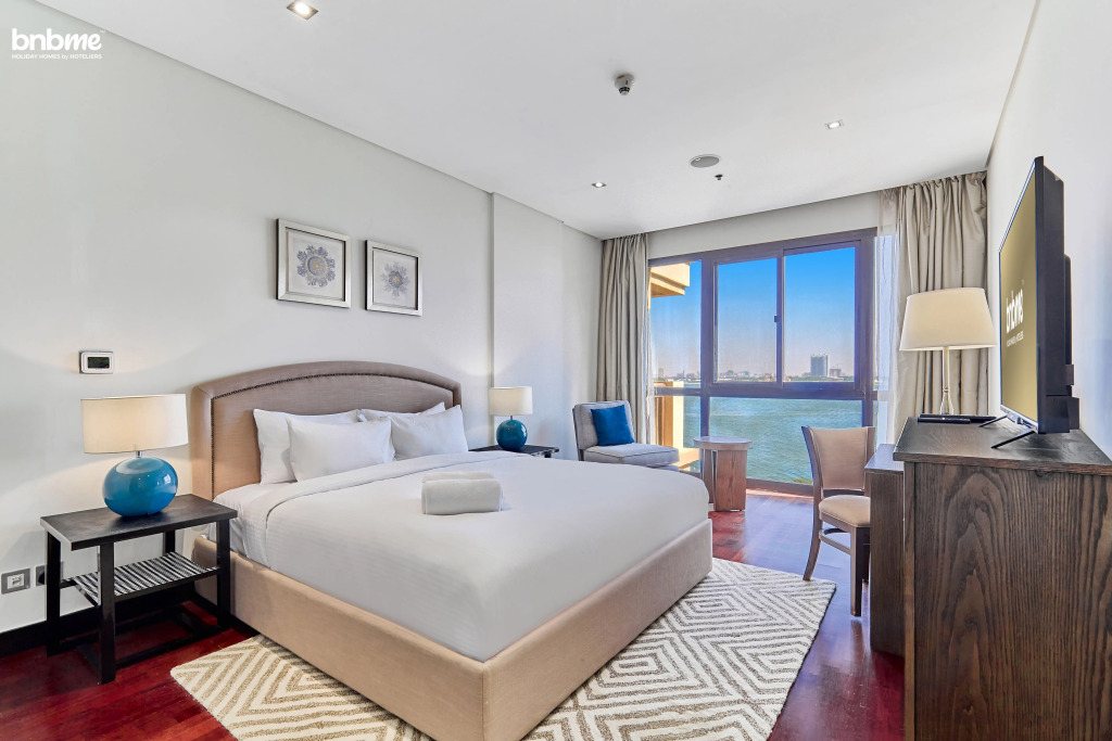 Апартаменты Bnbmehomes  Lux Living Redefined Palm Jumeirah - 507