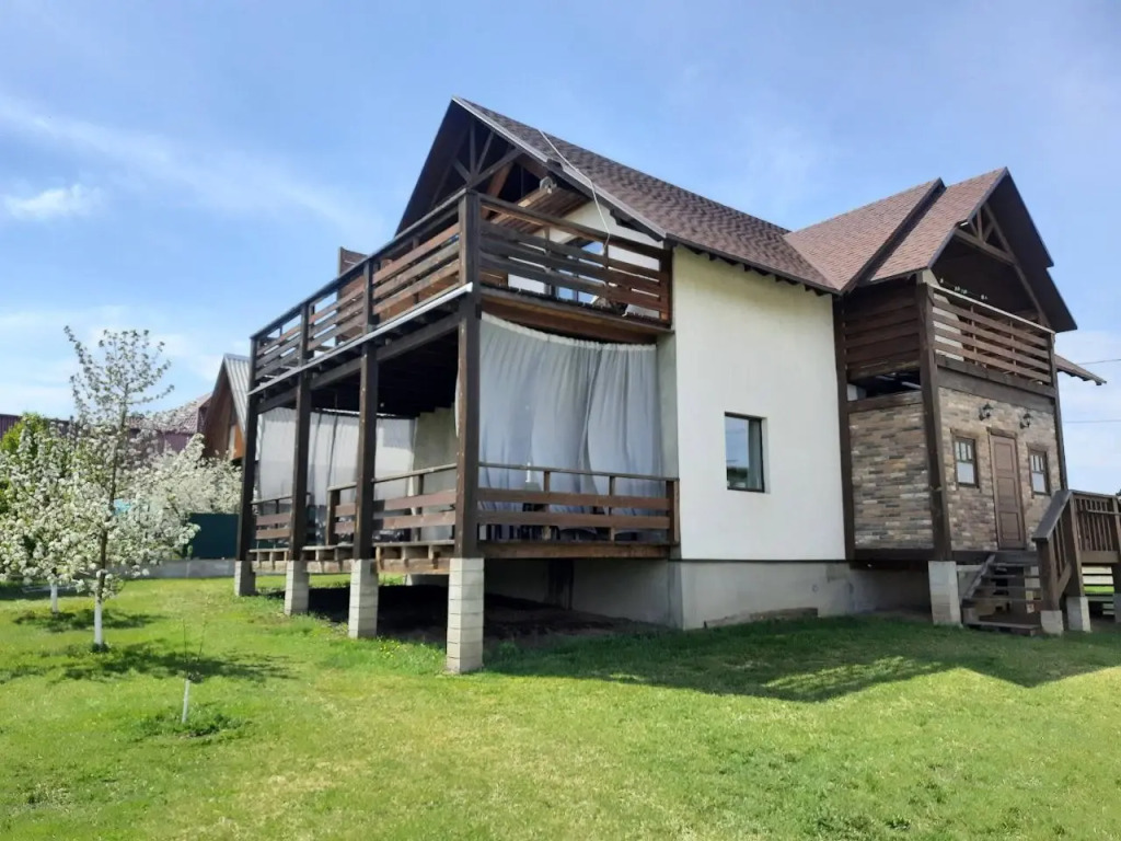 Мебелировванные комнаты Townhouse Klenovy