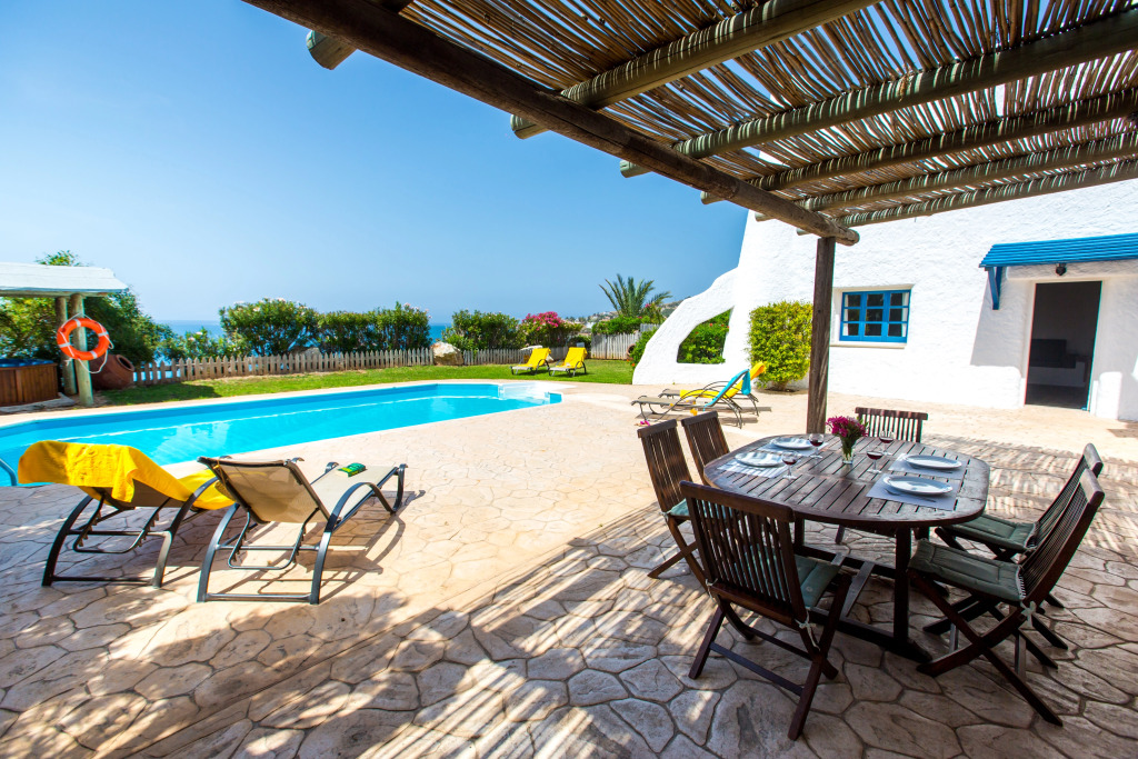 Clarissa & Carmel’s Villa