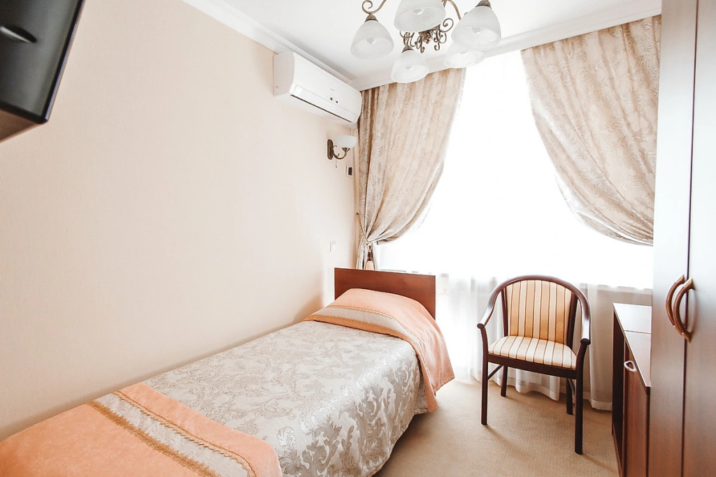 Chajkovskij Hotel