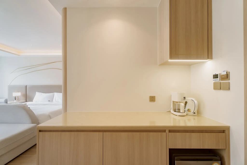 Апартаменты Pool View Condo 2204 Wyndham Garden Naithon Phuket