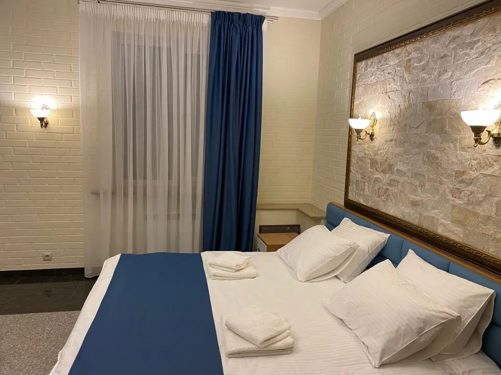 Mandarin Hotel